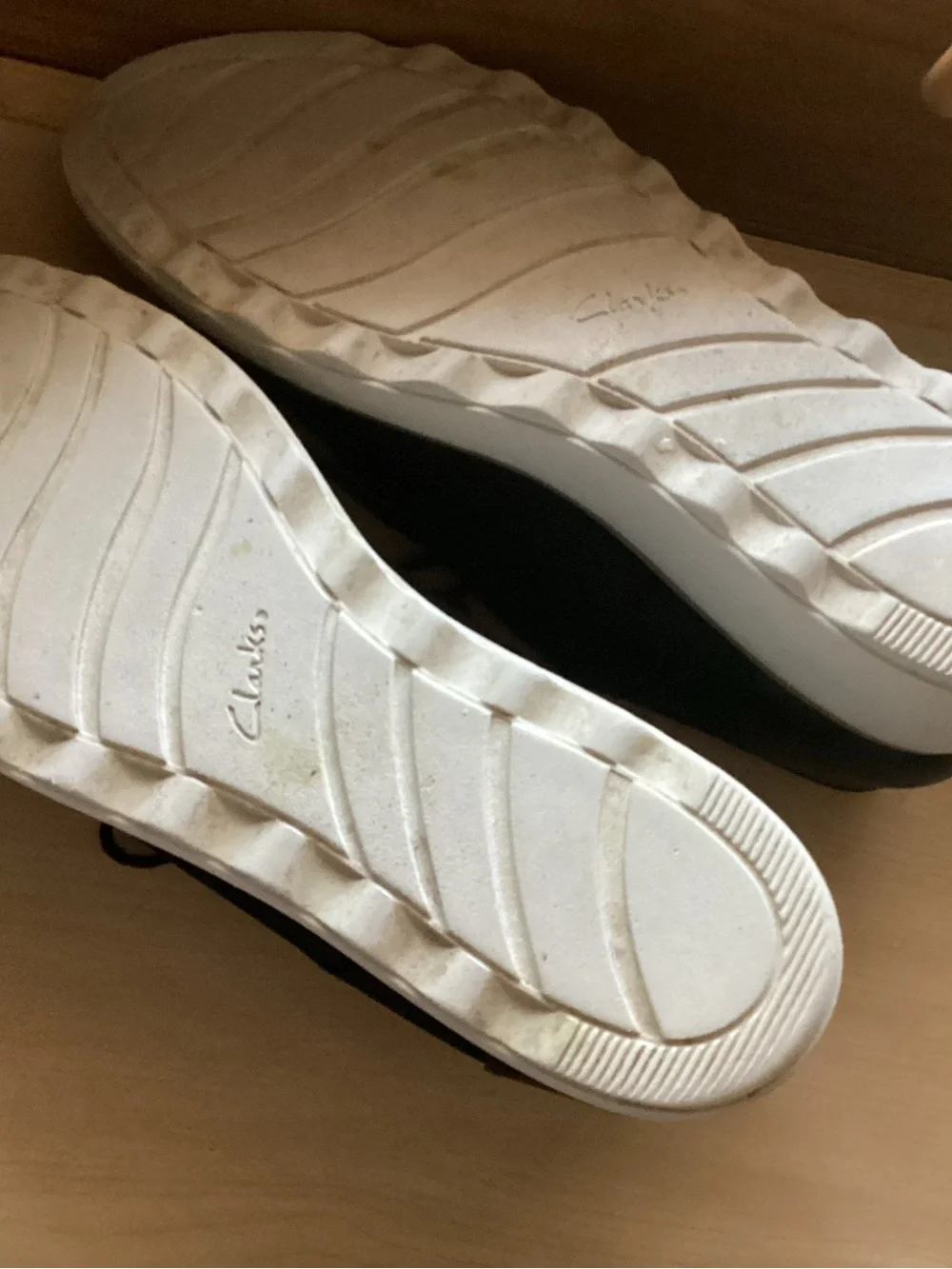 Clarks classic lace