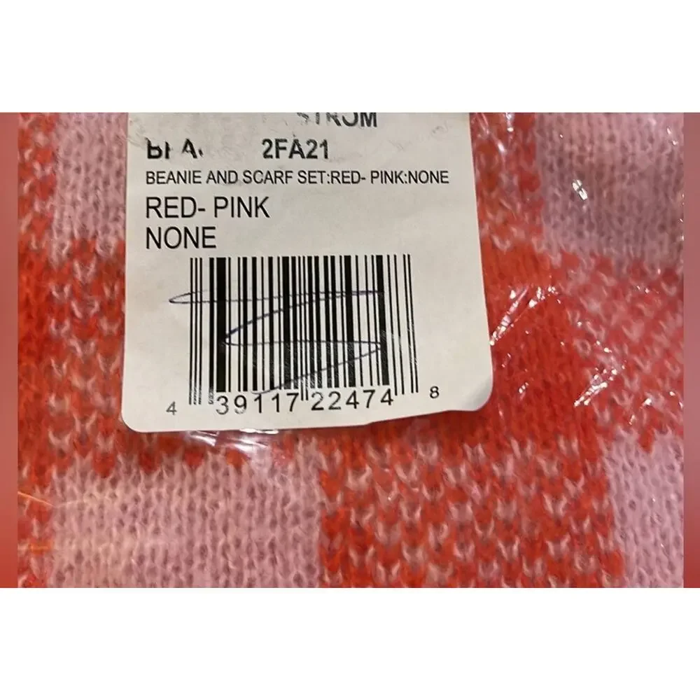 Nordstrom BP.  Red and Pink Checkered Knit Scarf with Pockets/ Beanie Hat Set OS