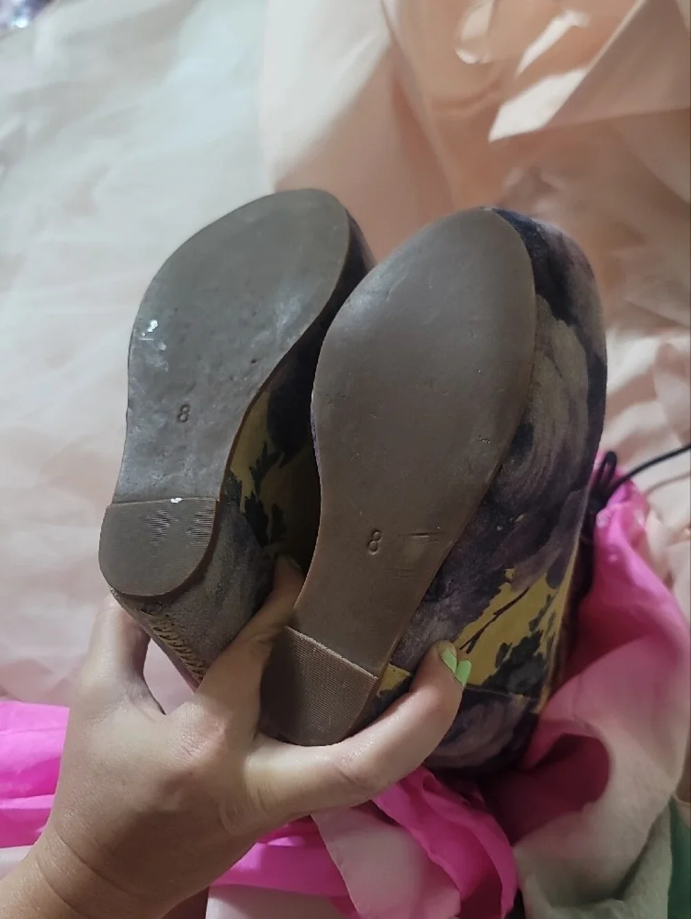 Jeffrey Campbell eye catching