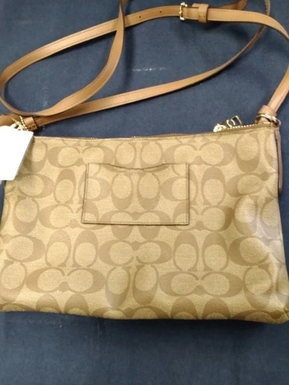 Source Unknown sleek crossbody