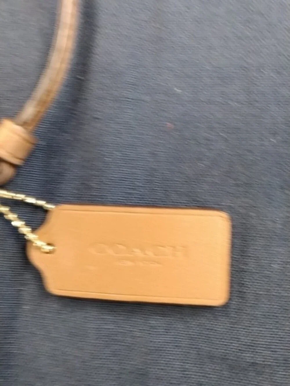 Source Unknown sleek crossbody