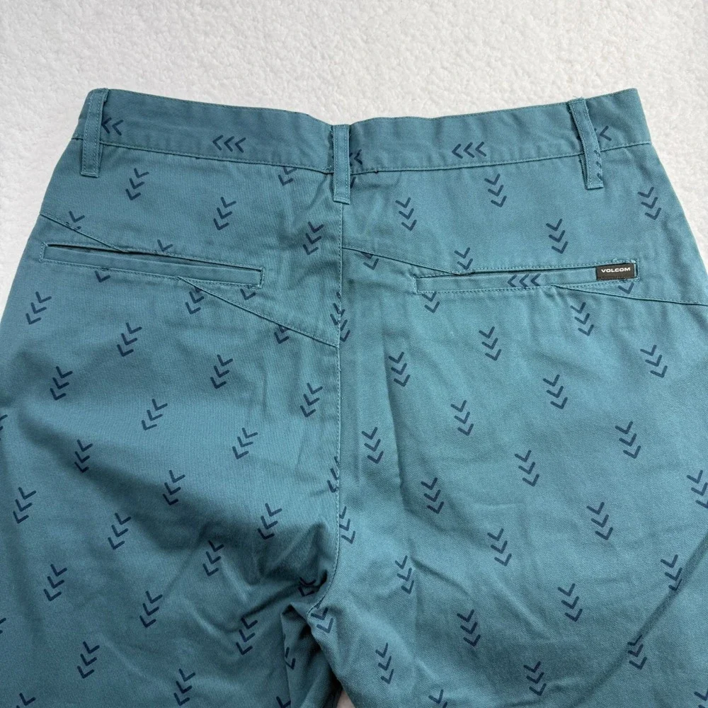 Volcom Chino Shorts Teal Chevron Print Mens 30x10 Normcore Skater Coastal Casual