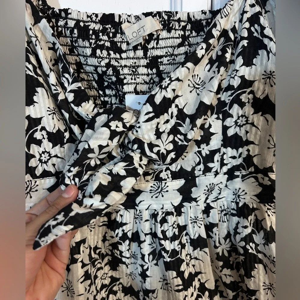 LOFT Floral Puff‎ Sleeve Top Black White Smocked Back Square Neck Blouse Large