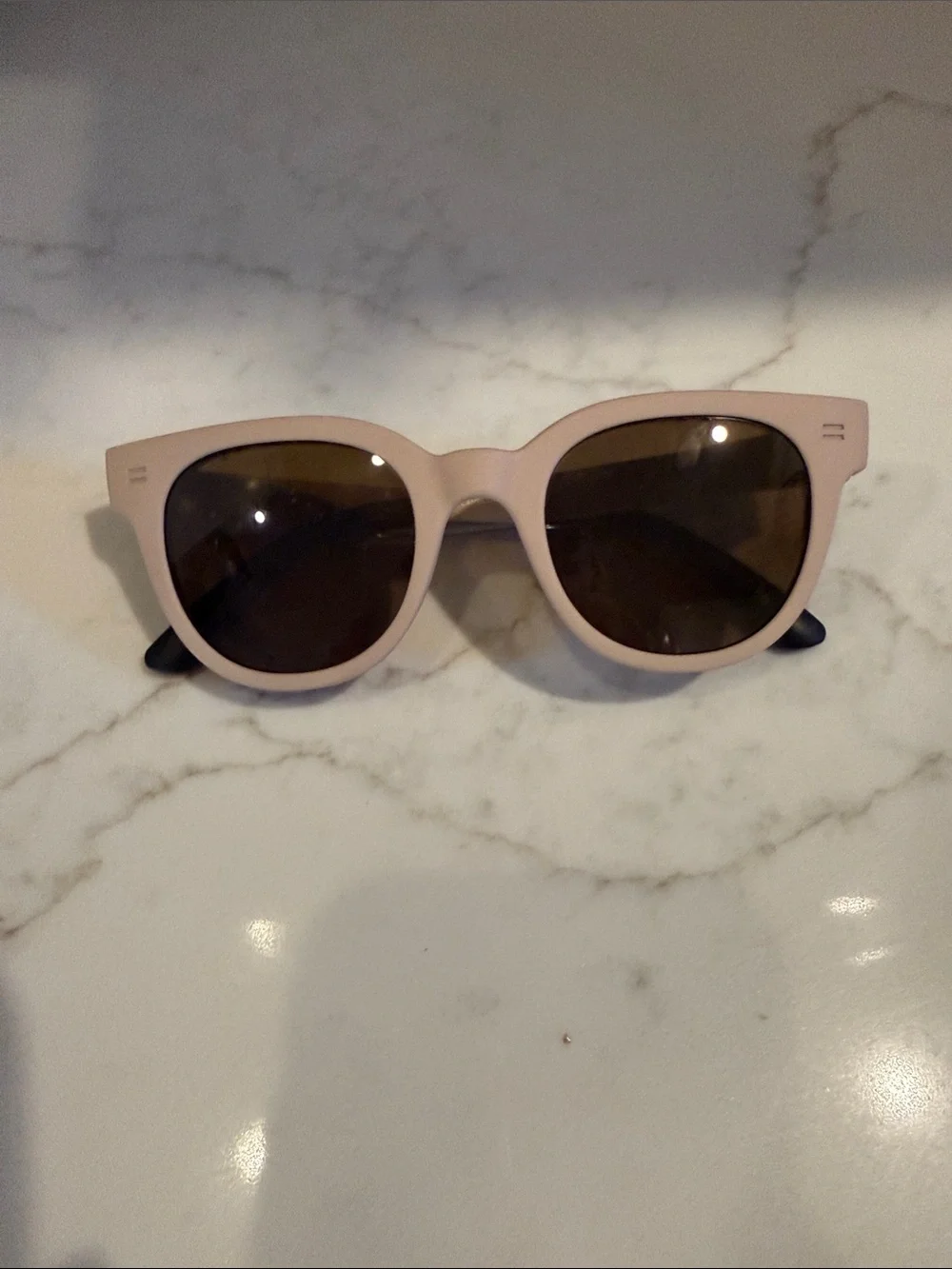 Toms stylish rhodes