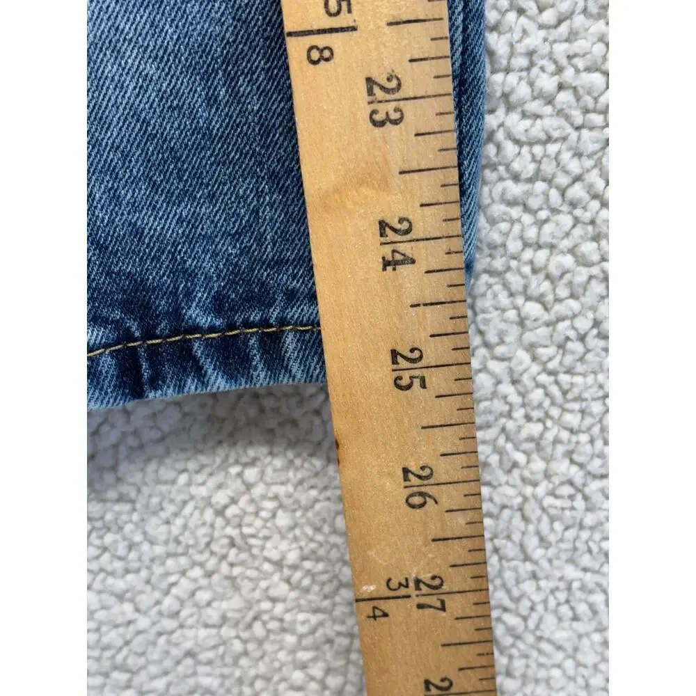 Levis features brand