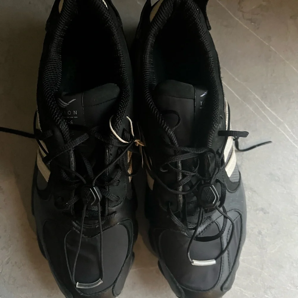 adidas Originals new without
