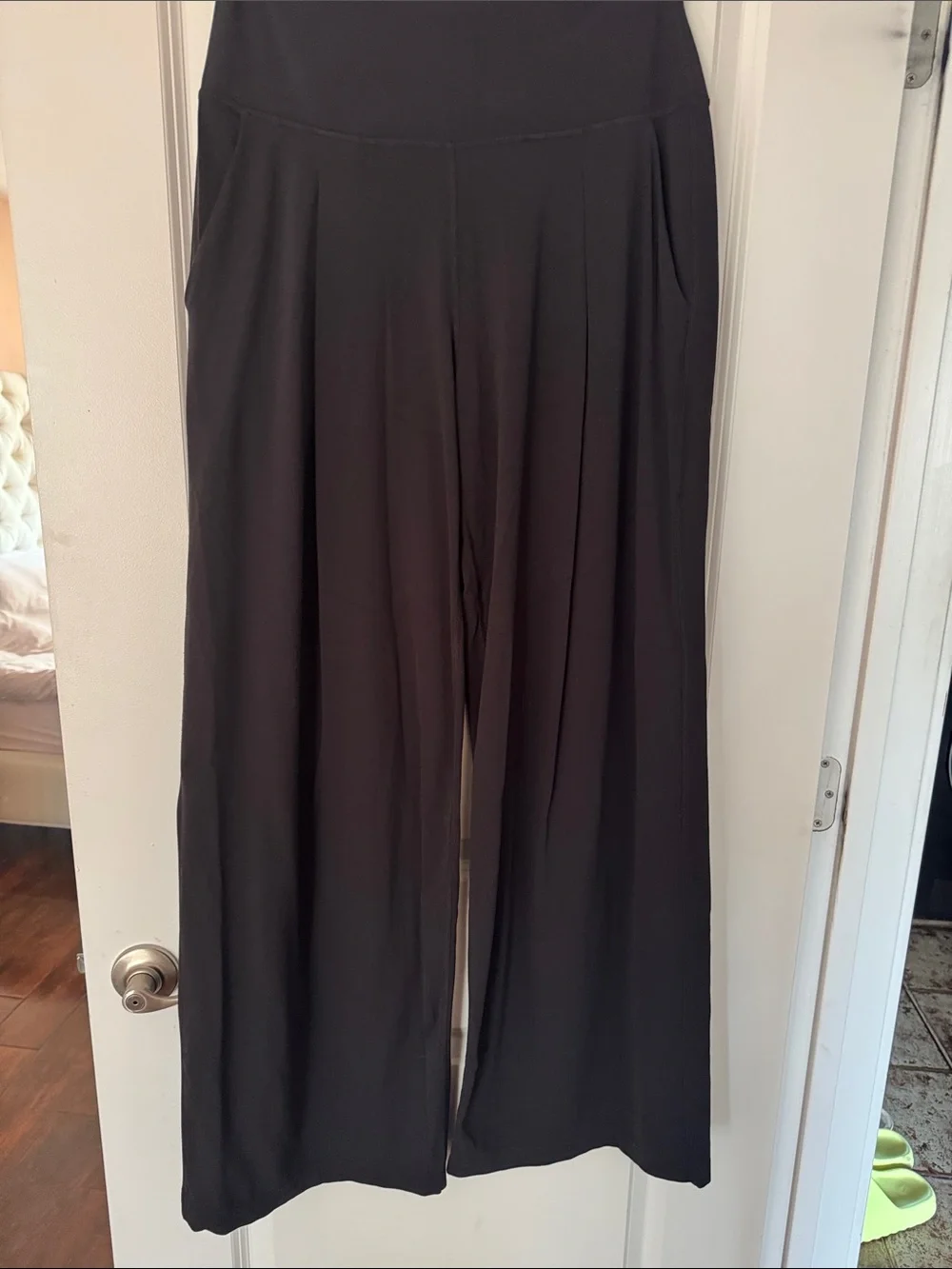 Women’s lululemon Black Wide-Leg pants