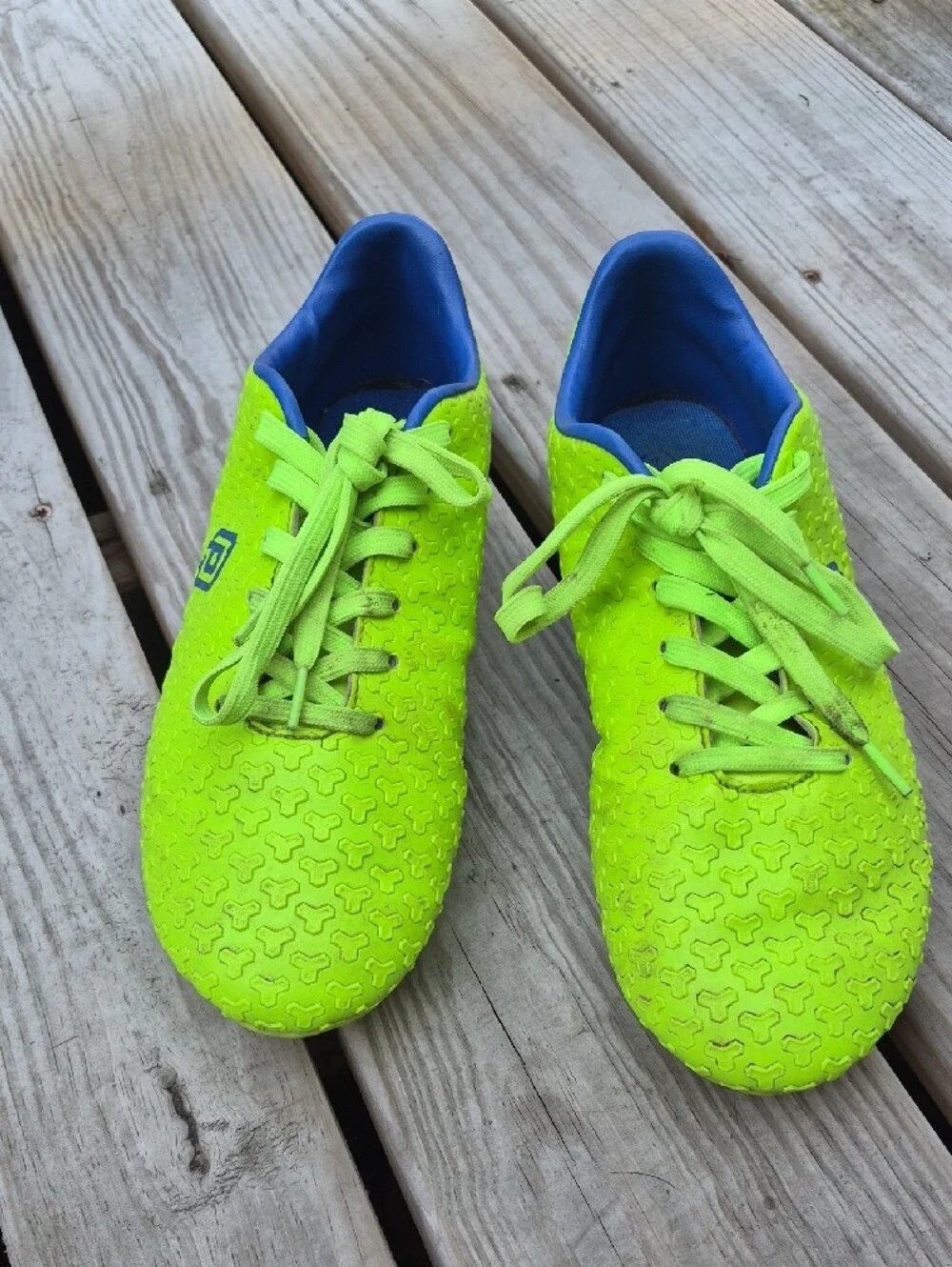Dream Pairs neon yellow
