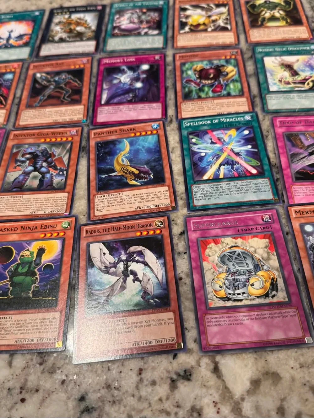 Yu-Gi-Oh! 160 Card Lot - Mixed Colors YGO2-9