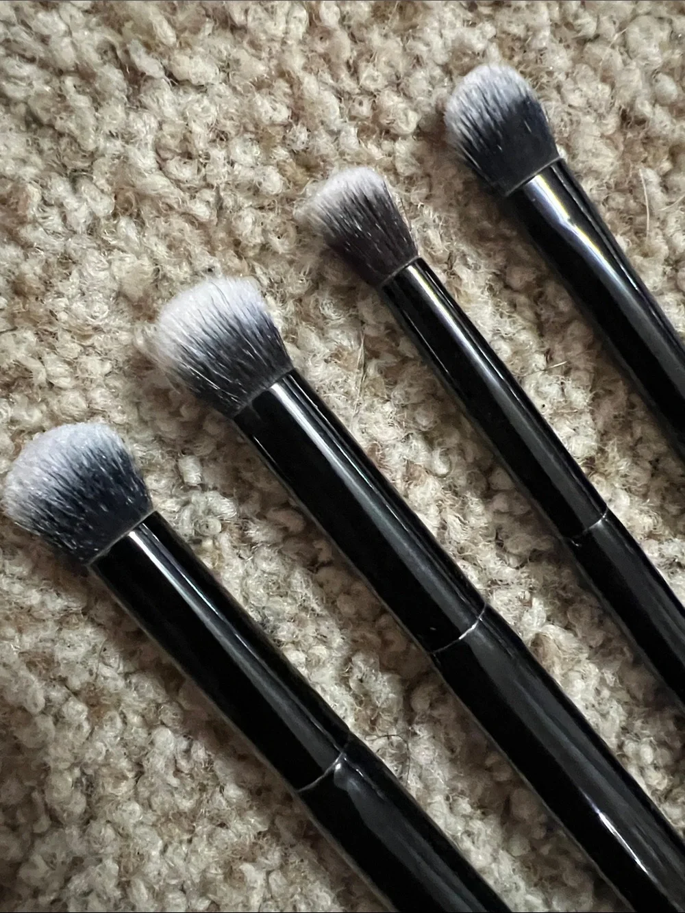 💕 IL MAKIAGE Set of 4 Brushes 140 Concealer Blending, 142, 194 Detail Blending
