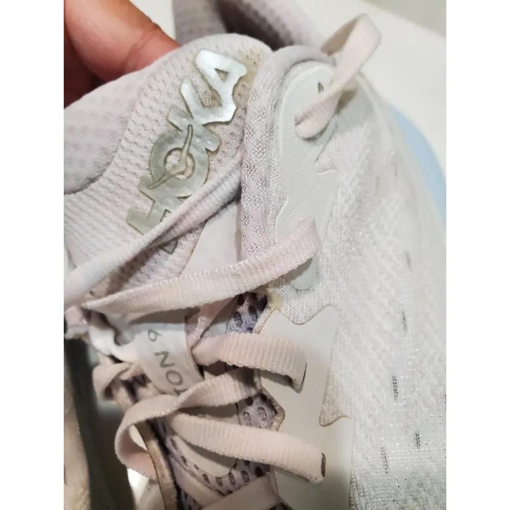 Hoka One One need wash