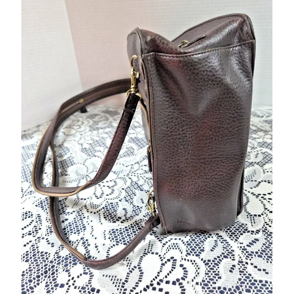 Relic Fossil Backpack/Purse‎ Brown Leather Zippered Pockets Adjustable Straps