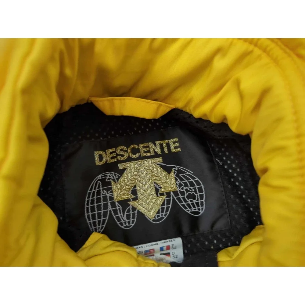Descente Ski Wear‎ Jacket Mens Large Yellow Long Sleeve Hooded Insulated