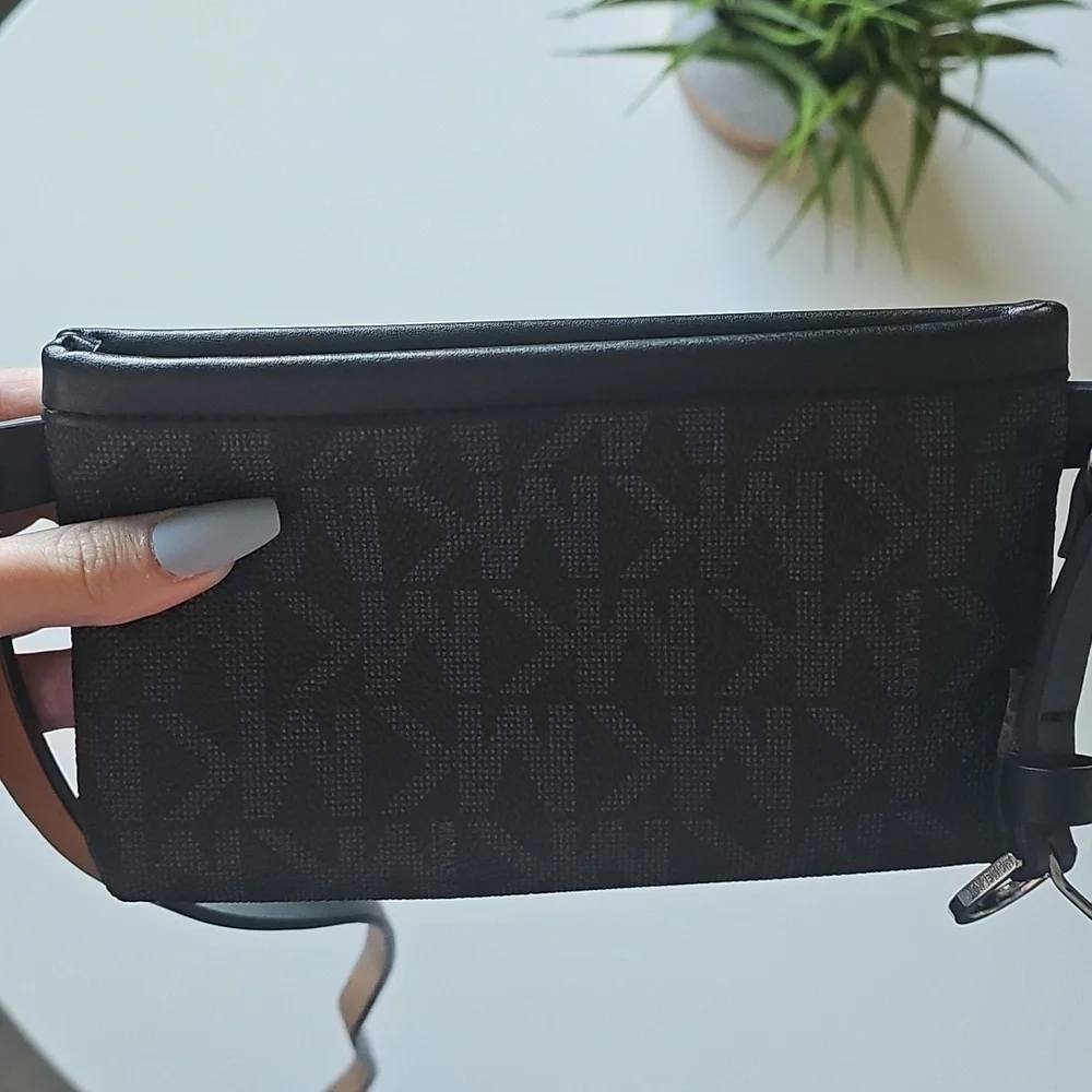 MICHAEL Michael Kors stylish black