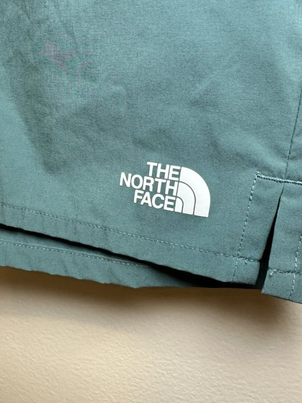 The North Face Men's Wander Shorts Teal Size Large Elastic Waist 3 Pocket