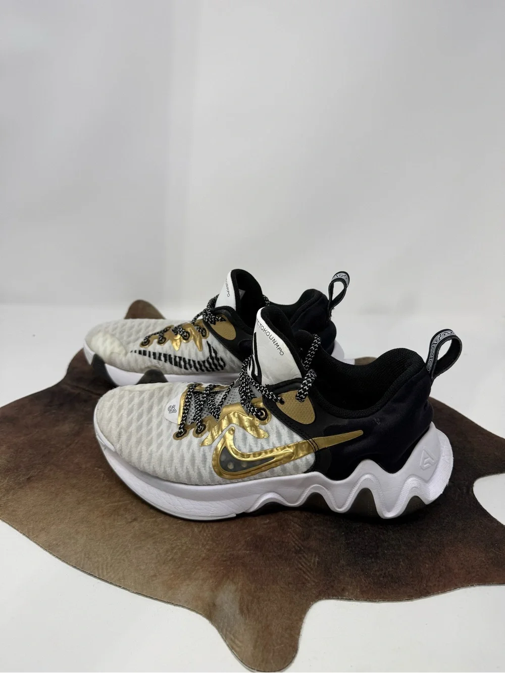 Nike distinctive white