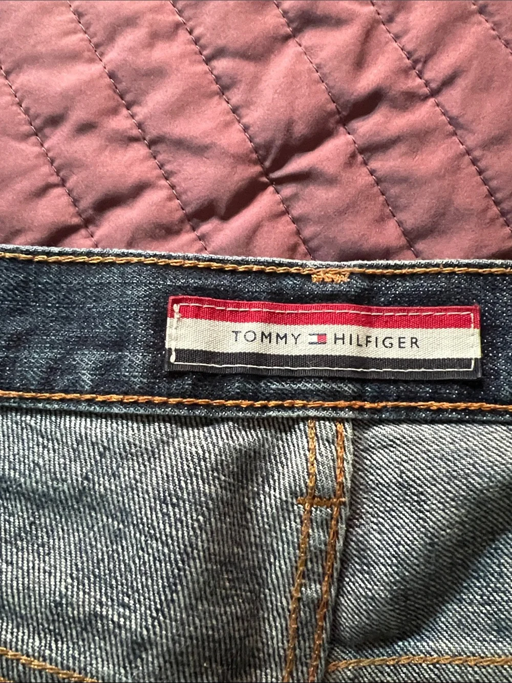 Tommy Hilfiger contrasting tone