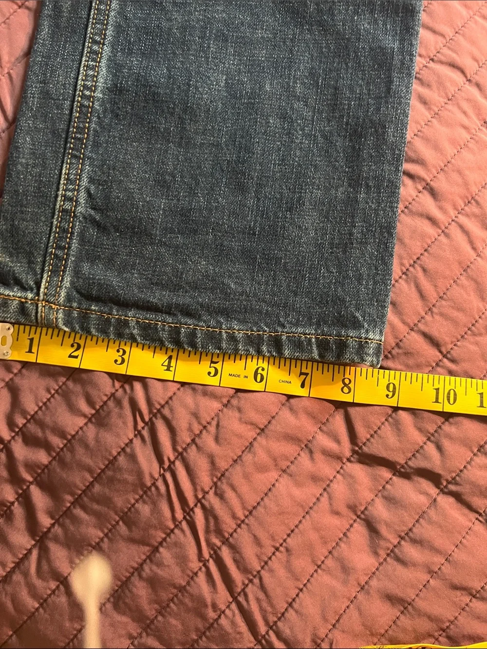 Tommy Hilfiger accents tommy contrasting