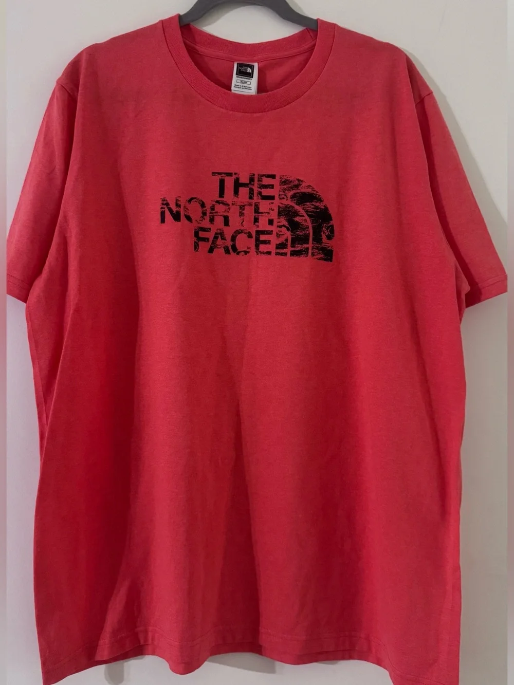 The North Face Coral Crewneck Tee with Black Logo XL