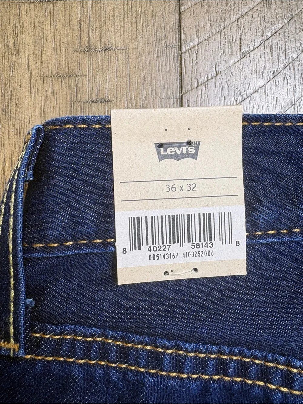 Levis casual looks