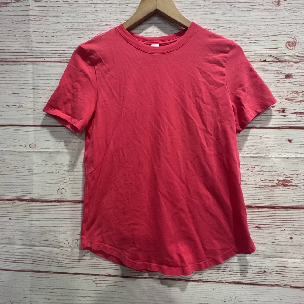 Lululemon Love Crew Short Sleeve T-Shirt in Love Red Sz 2
