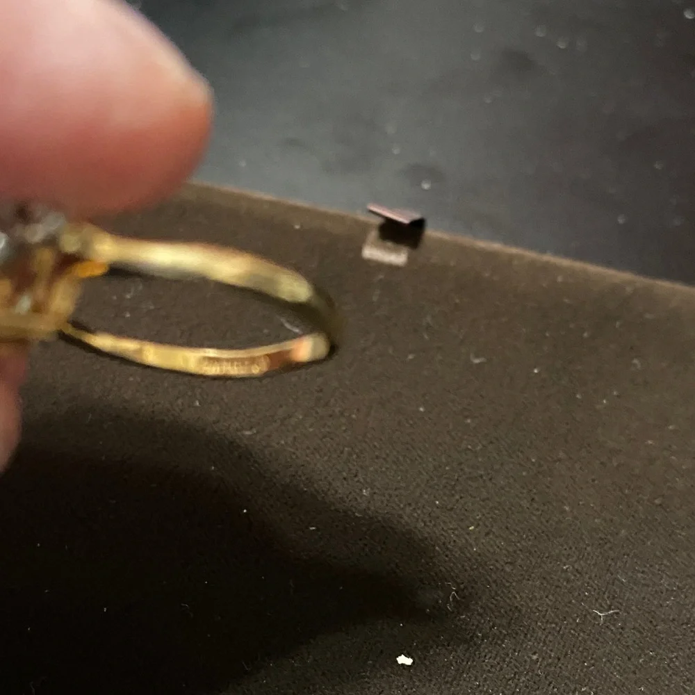 Vintage small 18kt
