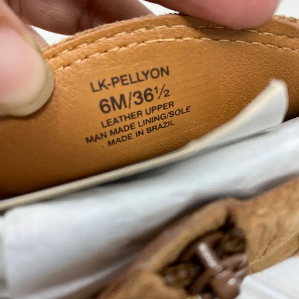 Lucky Brand step out