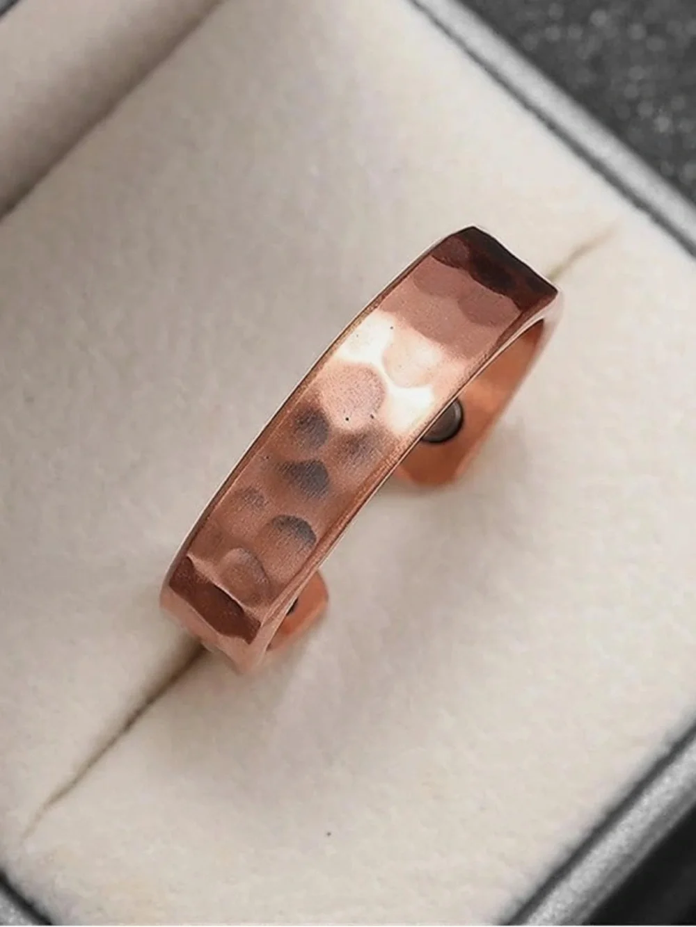 NWT No Label Unisex Hammered Design Copper Adjustable Cuff Ring