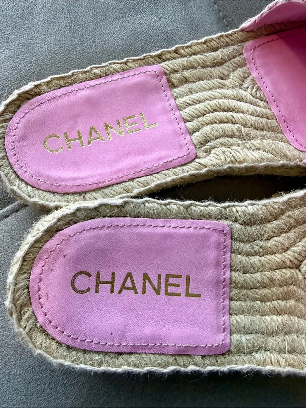 CHANEL pink tweed