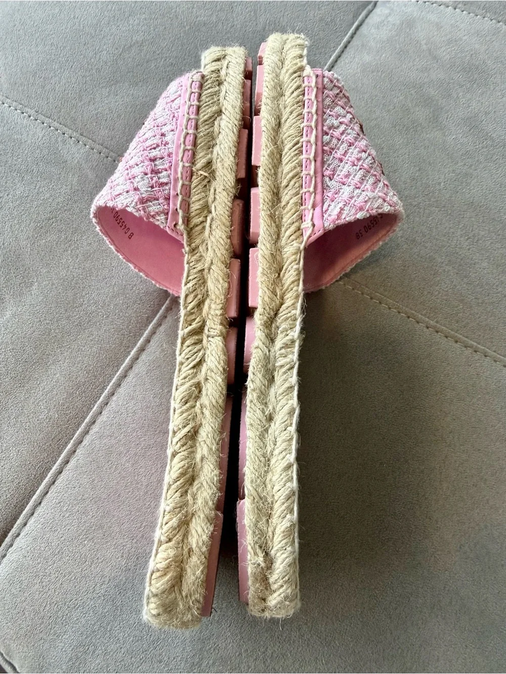 CHANEL pink tweed