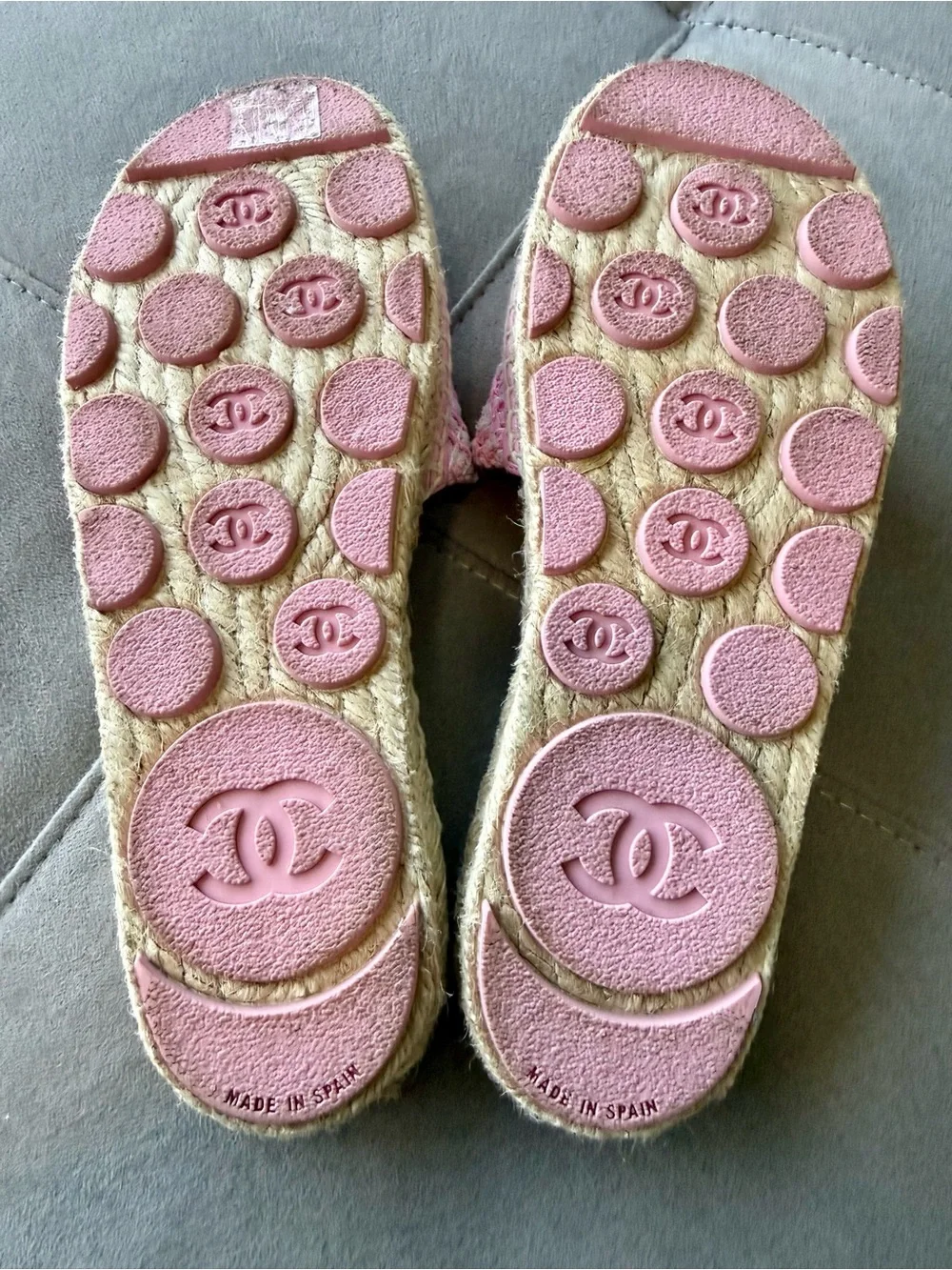 CHANEL pink tweed