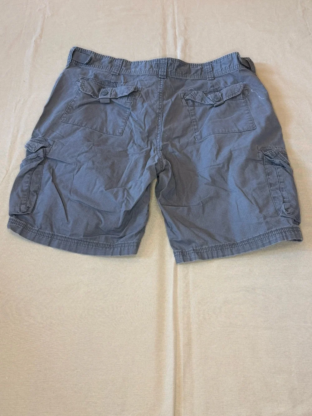 Goodfellow & Co closure well durable