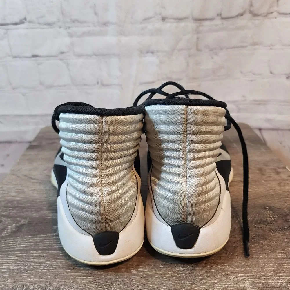 Nike great used