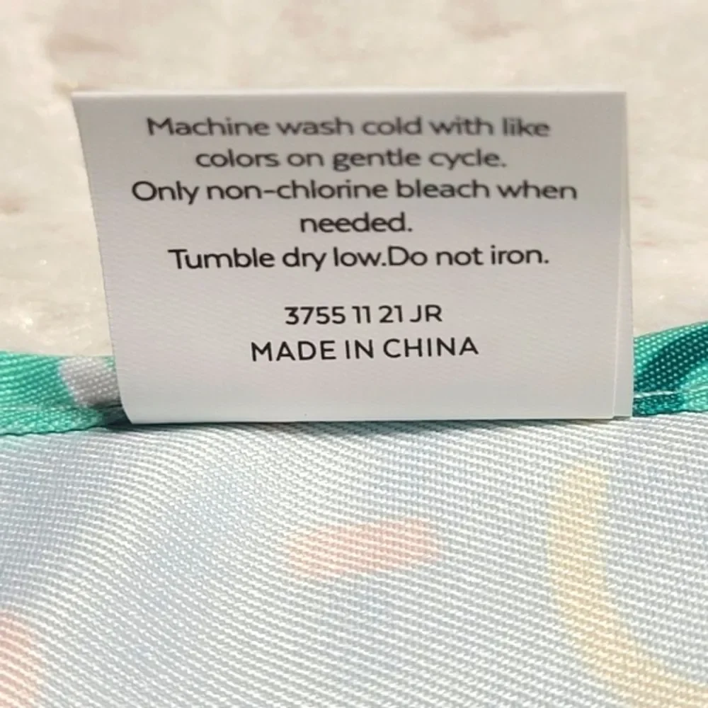 Unbranded new tags