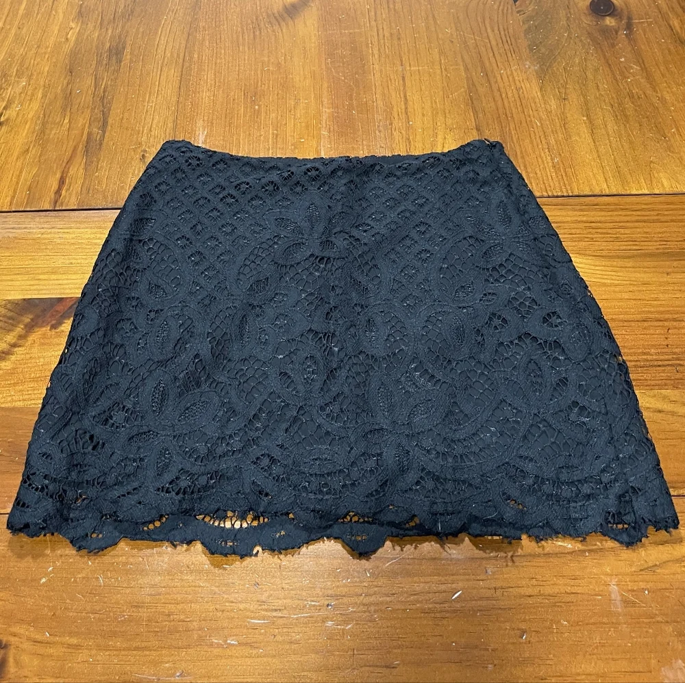 Free People Women's Sexy Date Dreamy Days Floral Black Lace Mini‎ Skirt Size 2