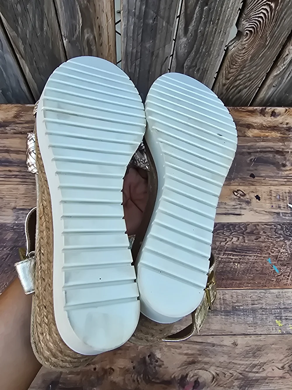 Gaimo stylish gold