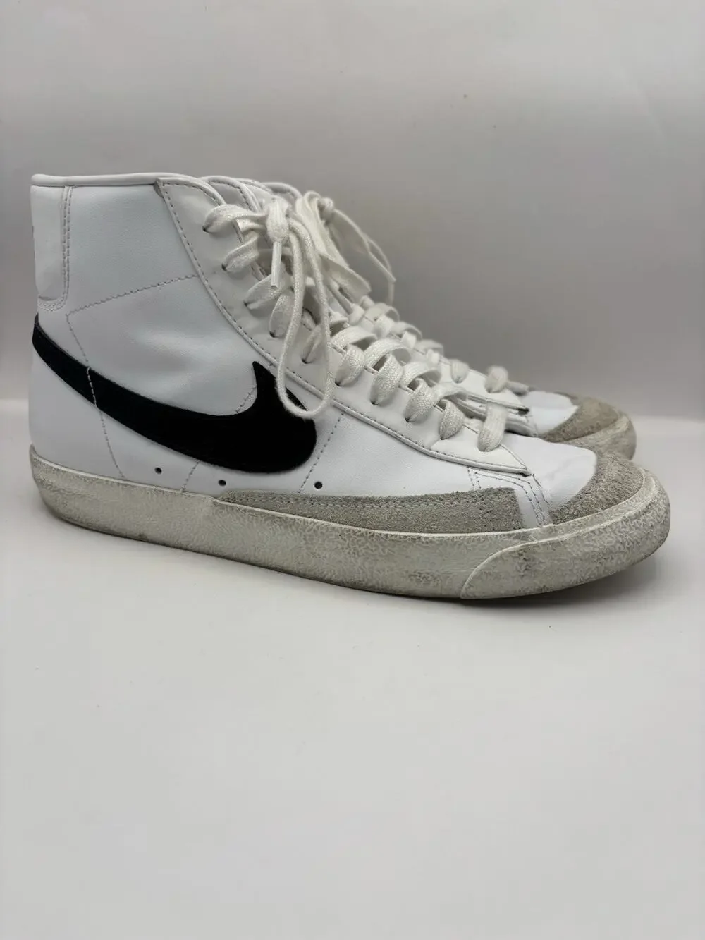 Nike Blazer Mid ‘77 Vintage White And Black Sneakers Men Size 8.5