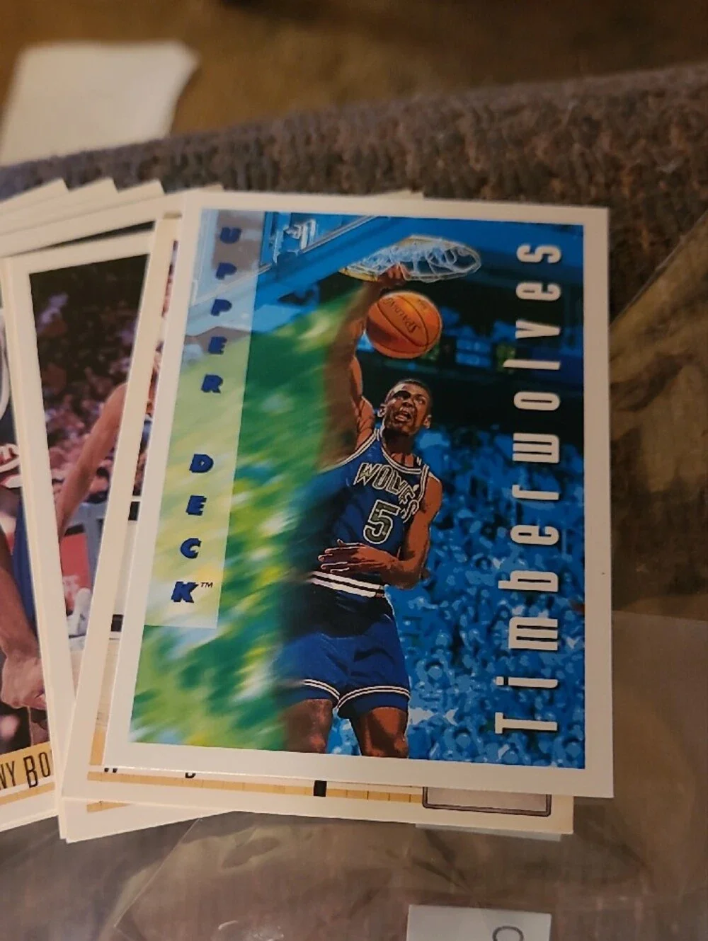 200 Assorted NBA Basketball Rookie & Player Trading Cards - Blue Accent