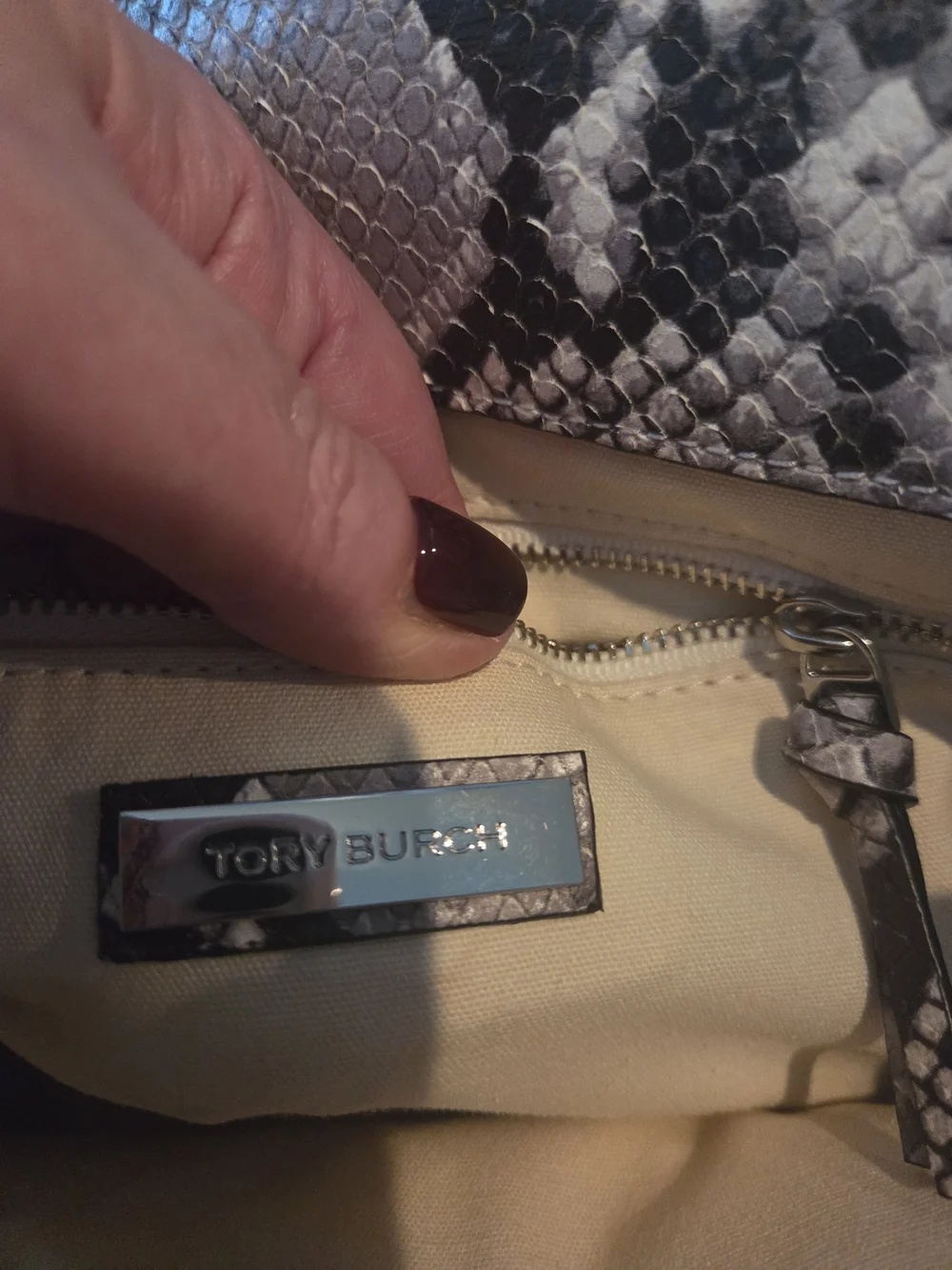 Tory Burch Snake-Print Chain Crossbody Bag And Wallett in Gray