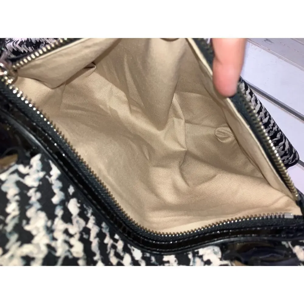 Coach 25811 shoulder