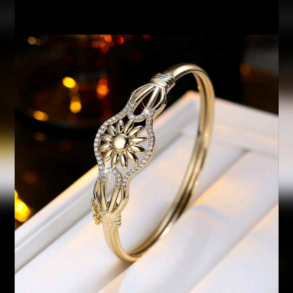 N/A this elegant