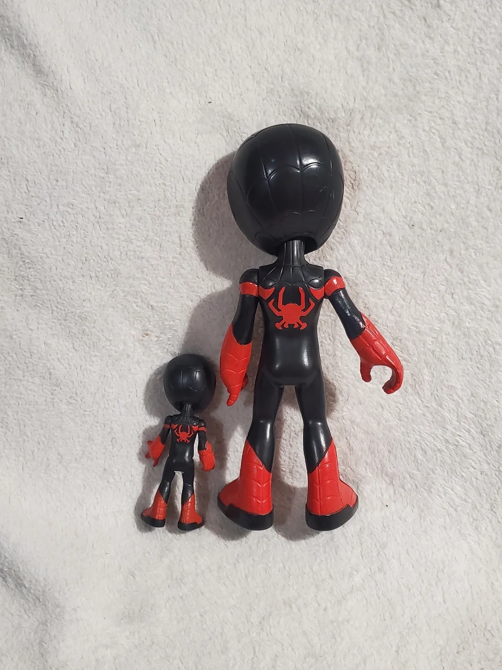 Marvel Red and Black Spider Hero Duo Action Figures