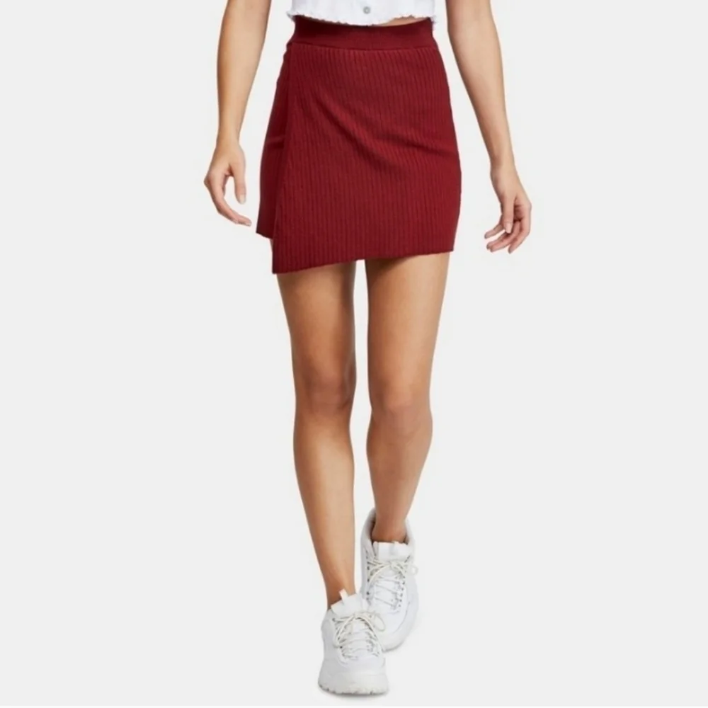 Free People excellent maroon