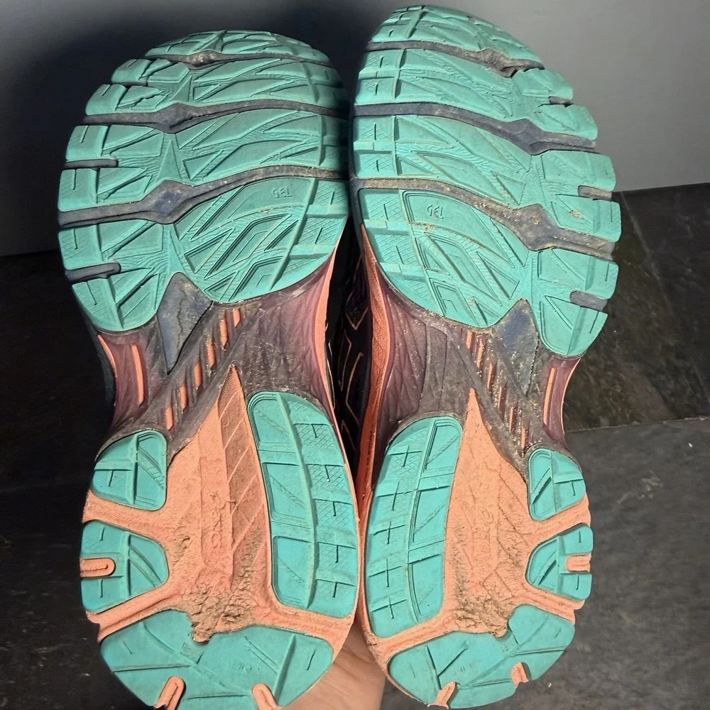Asics no insoles