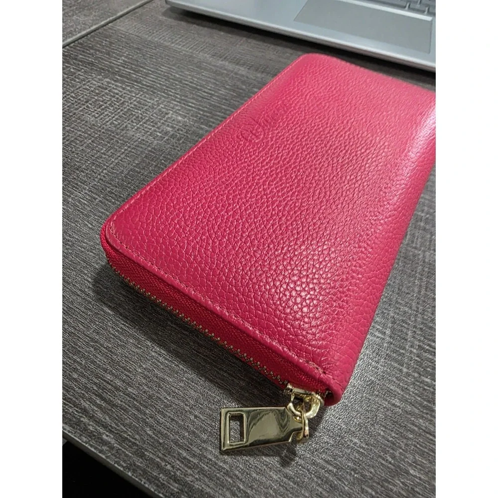 The Unbranded Brand medium wallet
