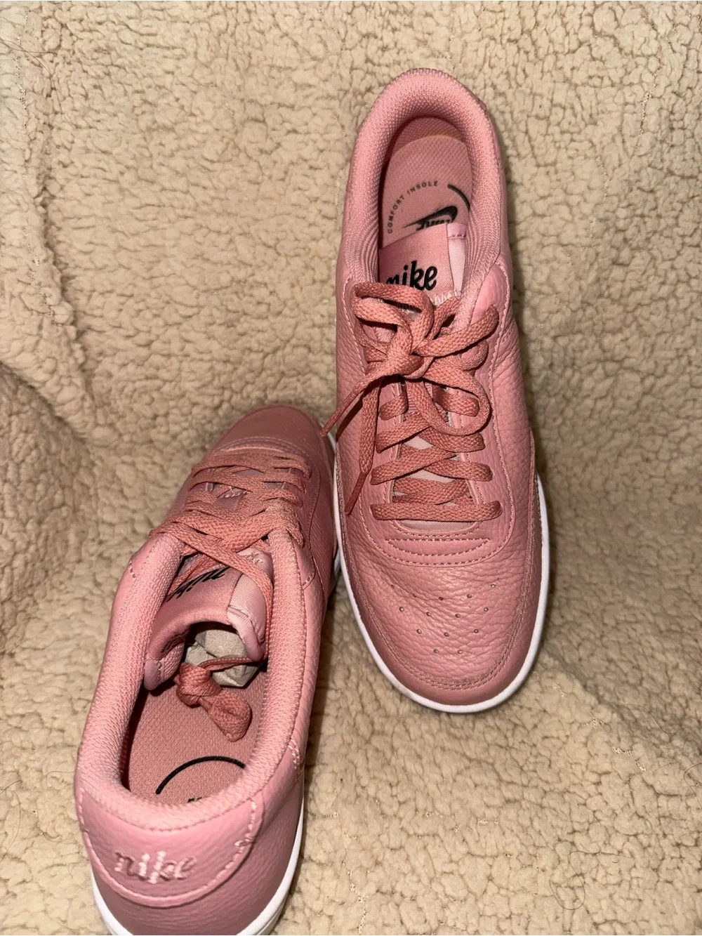 Nike low top