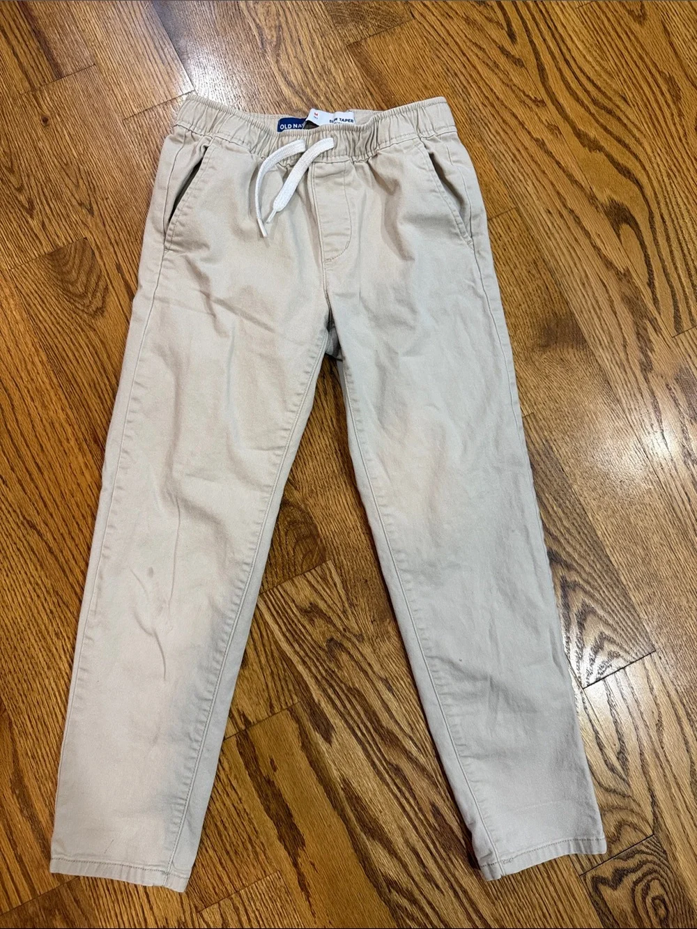 Boy’s Old Navy Slim Taper Joggers/Pants. Size 8.