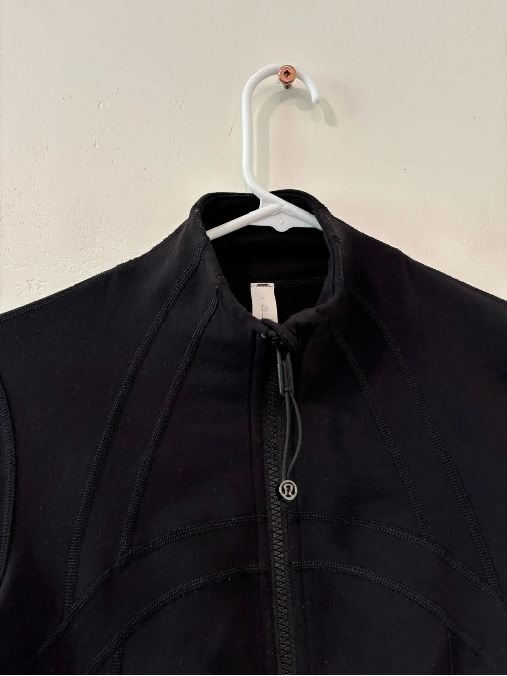 lululemon athletica zipper tailored silhouette