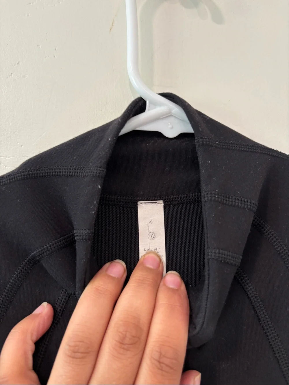 lululemon athletica high hand coverage