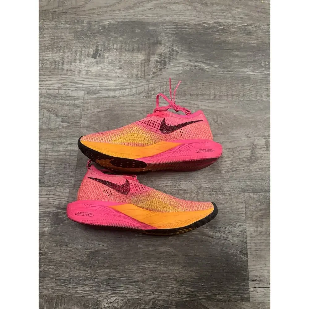 Nike size zoomx